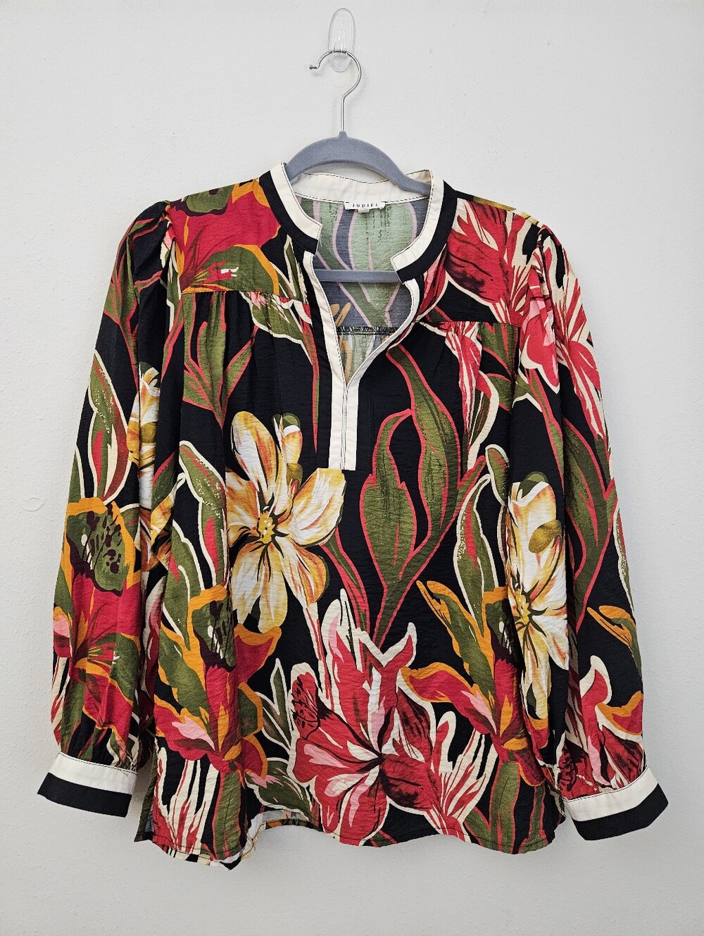 Jodifl Floral Split-Neck Long Sleeve Top - Black/Multi Size L
